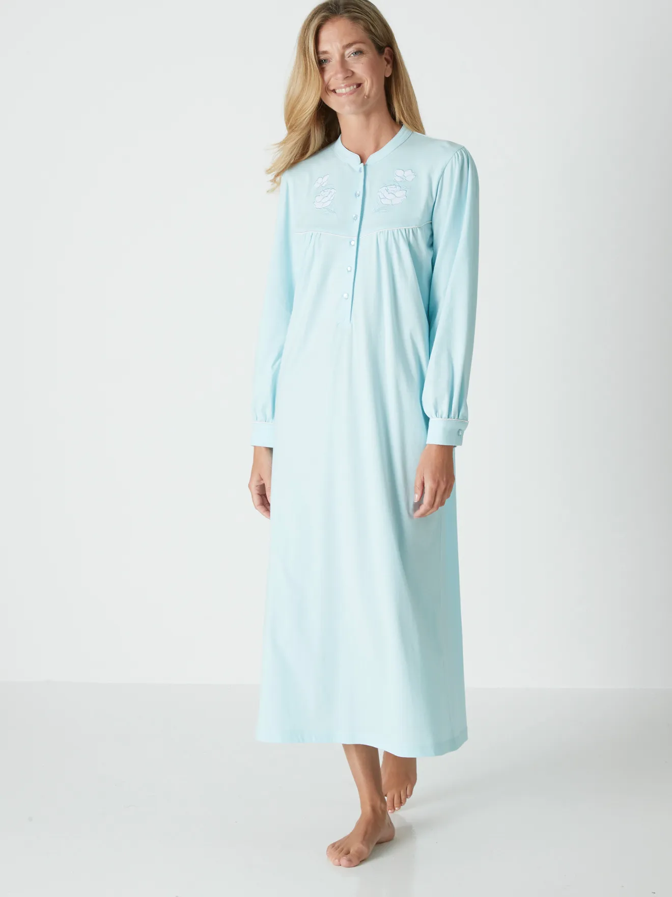 Chemise de nuit longue, manches longues