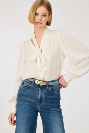Chemise lavallière