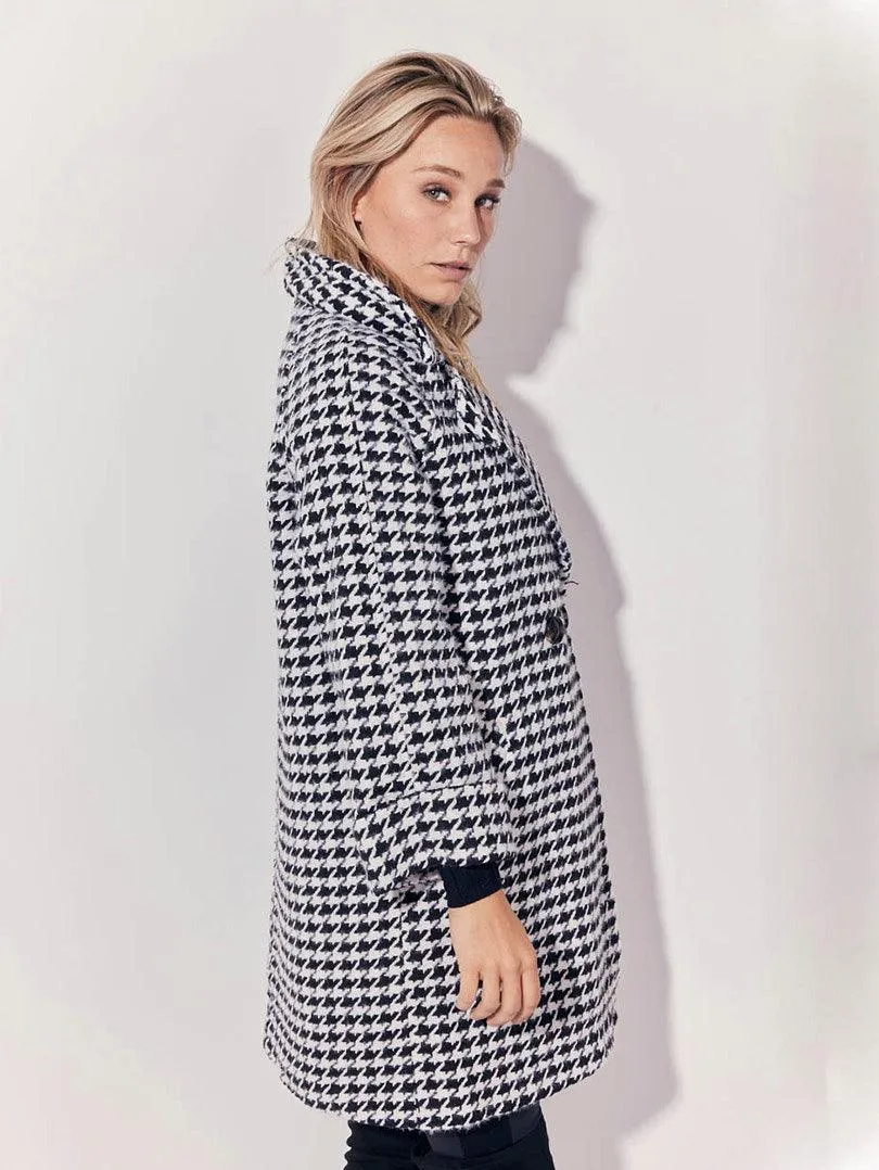 Manteau noir et blanc