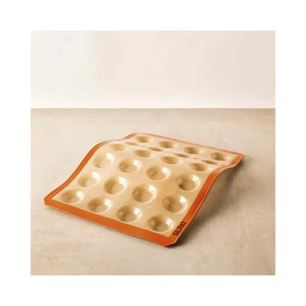 Moule à tarte 24 mini tartelettes SILPAT en silicone 40x30cm