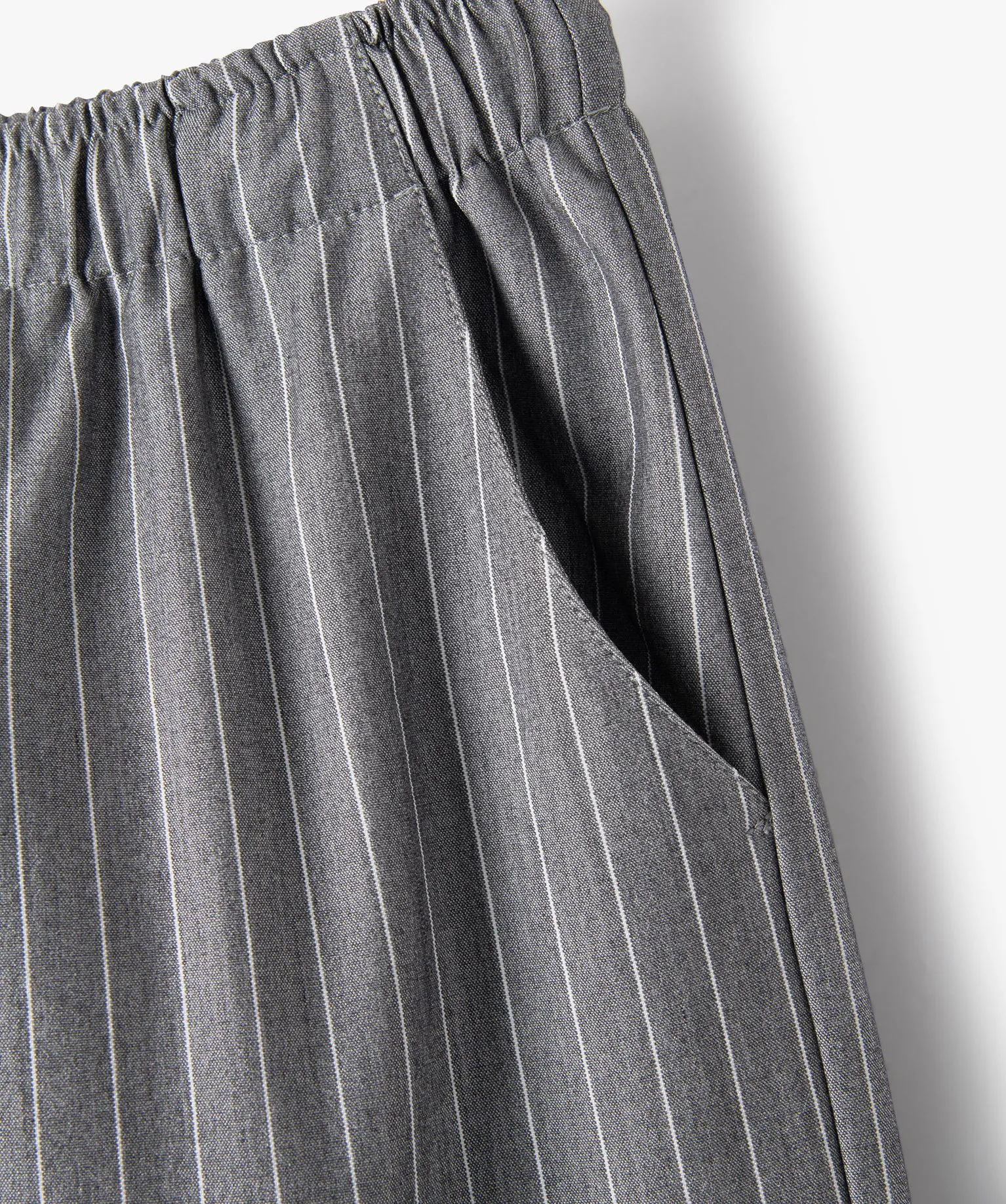 Pantalon large et fluide à rayures fille gris