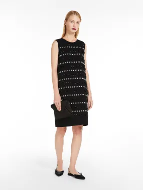 Robe boxy en cady brodé
