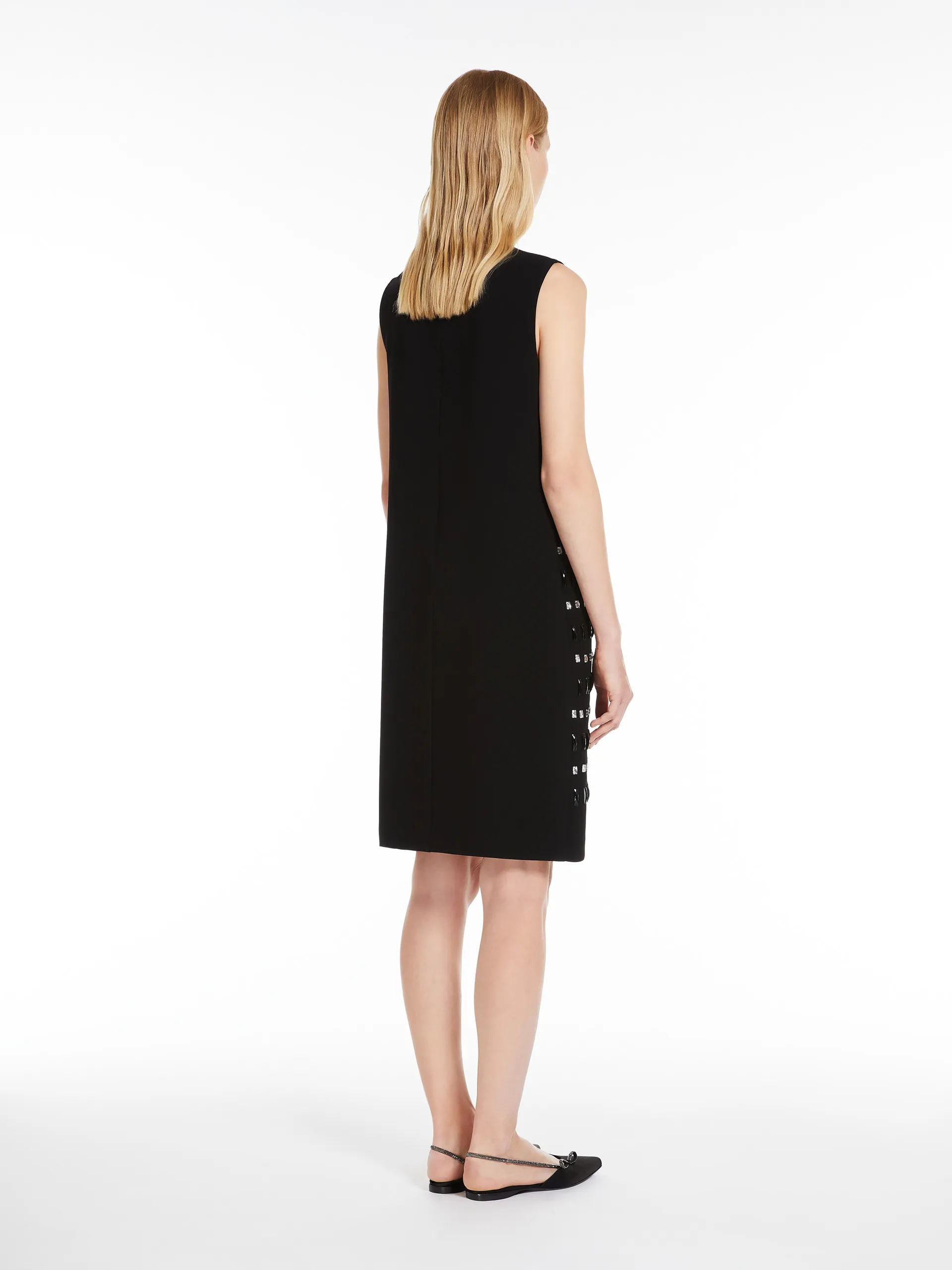 Robe boxy en cady brodé