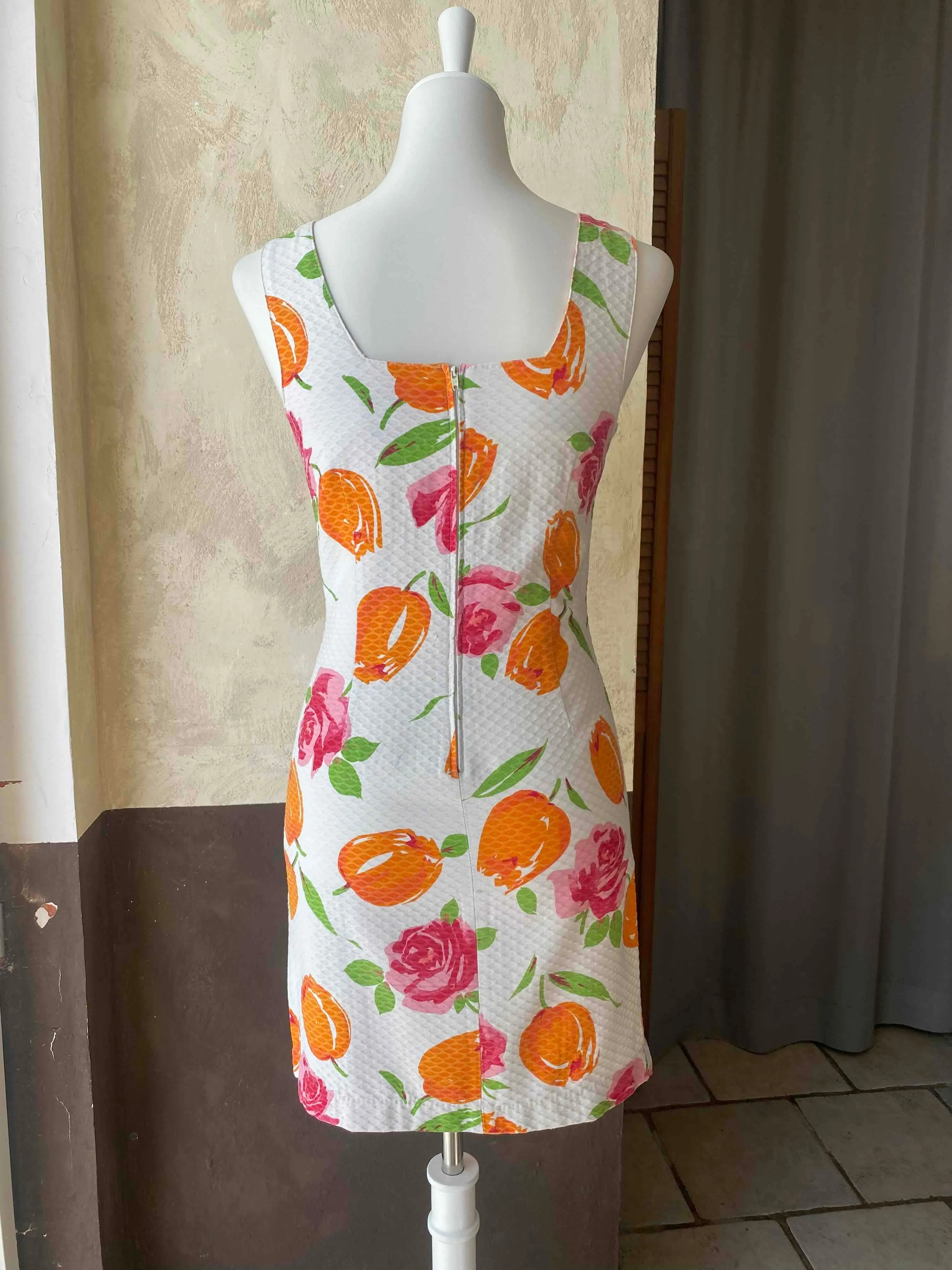 Robe courte à fleurs