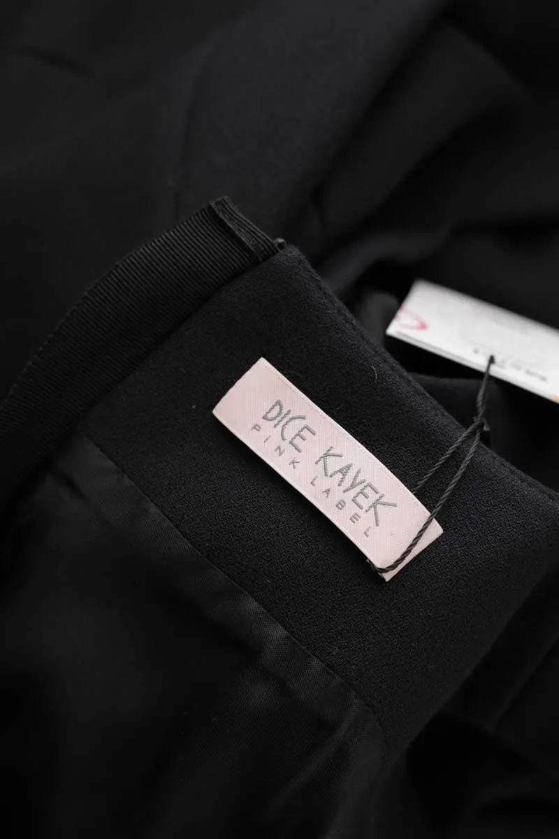 Robe noir Dice Kayek noir. Matière principale polyester. Taille 36.