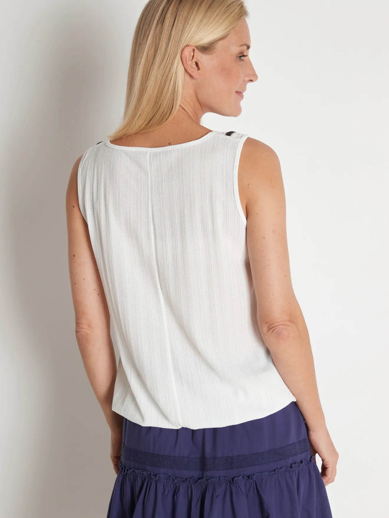 Tee-shirt sans manches base élastiquée